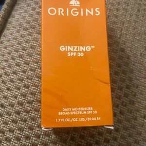 Origins GinZing SPF 30 Sunscreen Moisturizer - Vibrant Orange